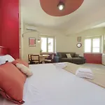 Big Mama S *
